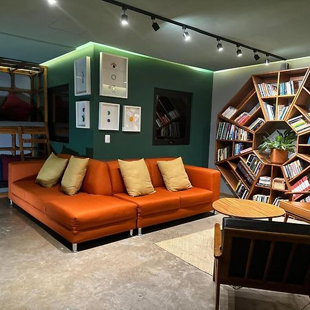 Hotel Ola Chapultepec Гвадалахара Экстерьер фото