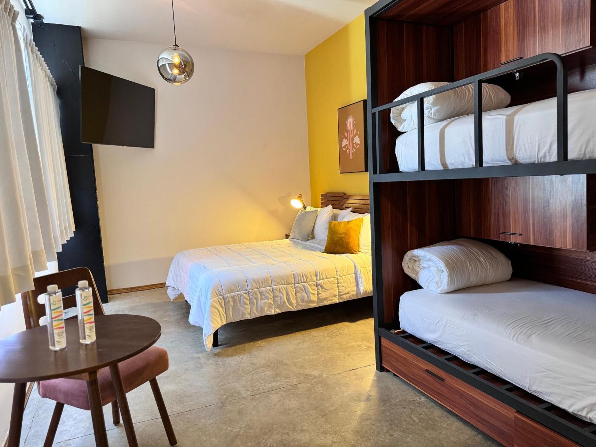 Hotel Ola Chapultepec Гвадалахара Экстерьер фото